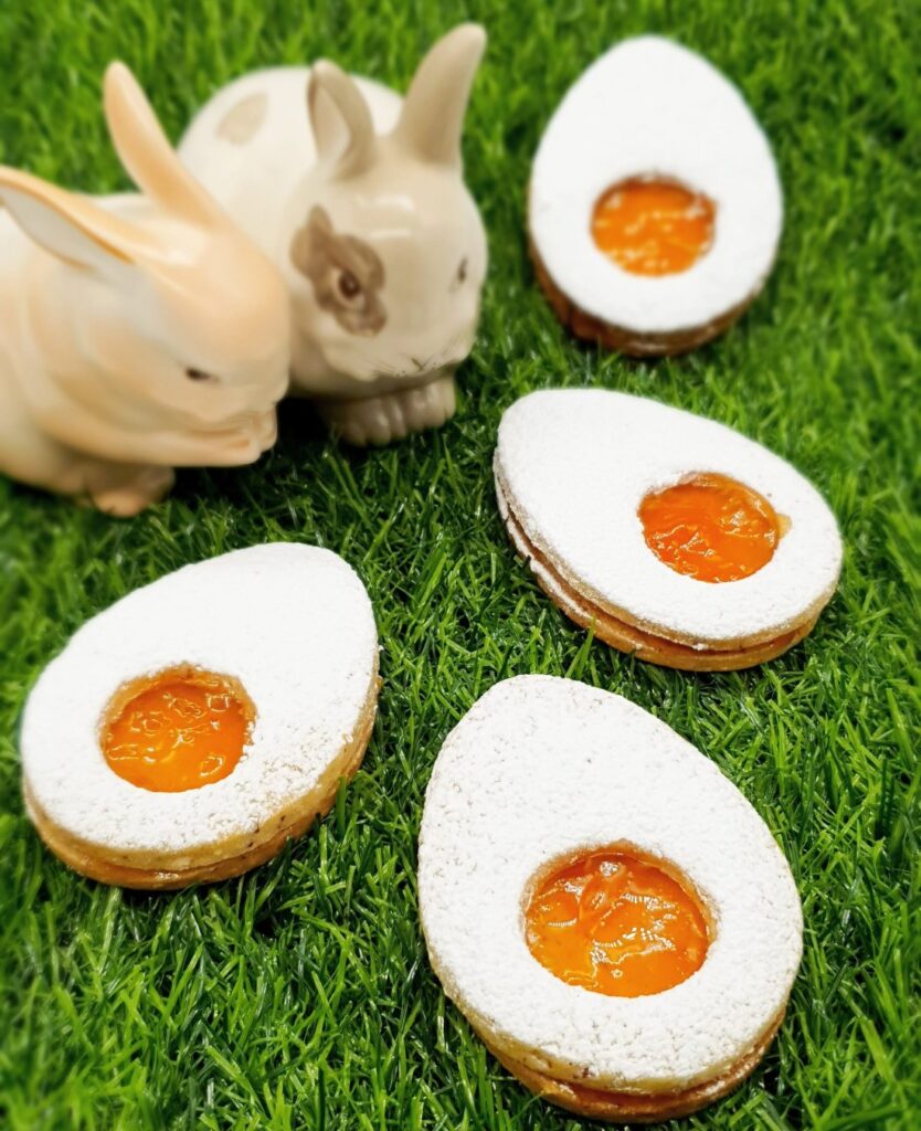 Recept na plnené veľkonočné vajcia z lineckého cesta.