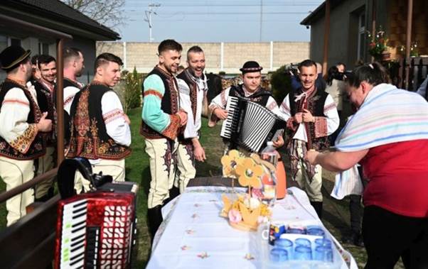 veľkonočné vinšovanie a spievanie